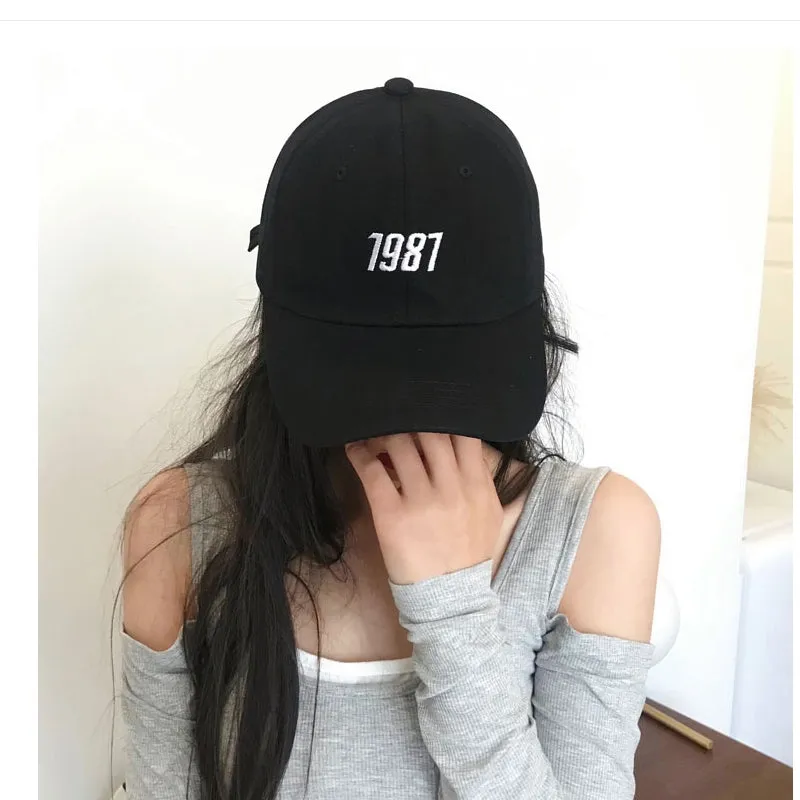 1987 Embroidery Graphic Baseball Caps Kpop Style Unisex Cotton Hats Mens Womens Black Navyblue Beige Stylish Casual