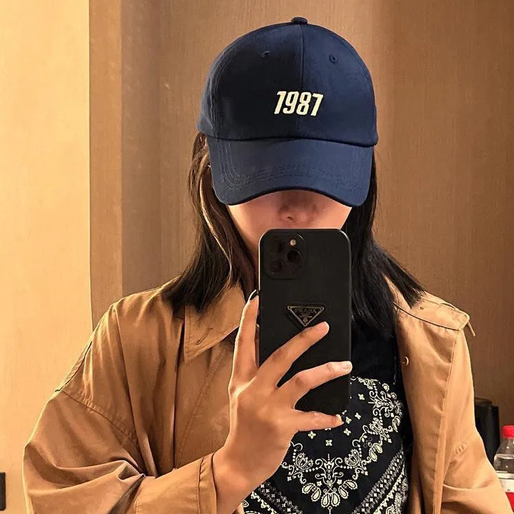 1987 Embroidery Graphic Baseball Caps Kpop Style Unisex Cotton Hats Mens Womens Black Navyblue Beige Stylish Casual