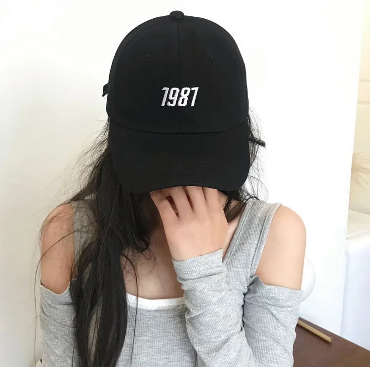 1987 Embroidery Graphic Baseball Caps Kpop Style Unisex Cotton Hats Mens Womens Black Navyblue Beige Stylish Casual