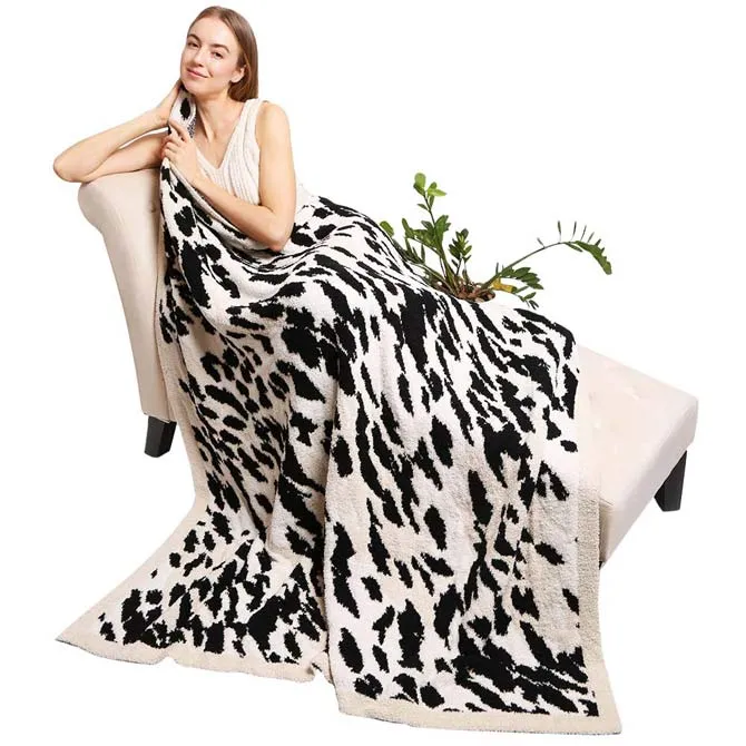 Cheetah Patterned Blanket