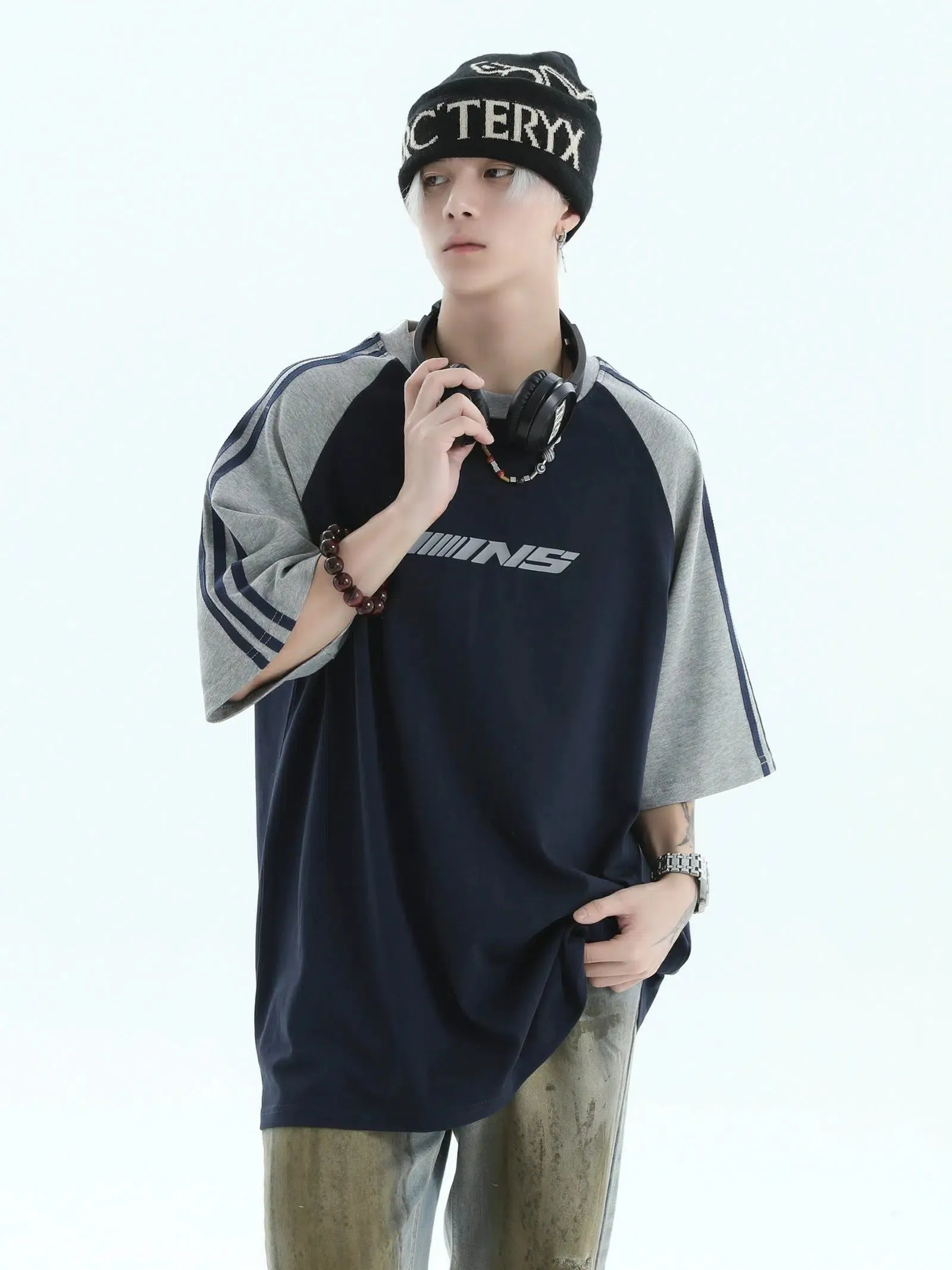 Contrast Sleeve Loose T-Shirt