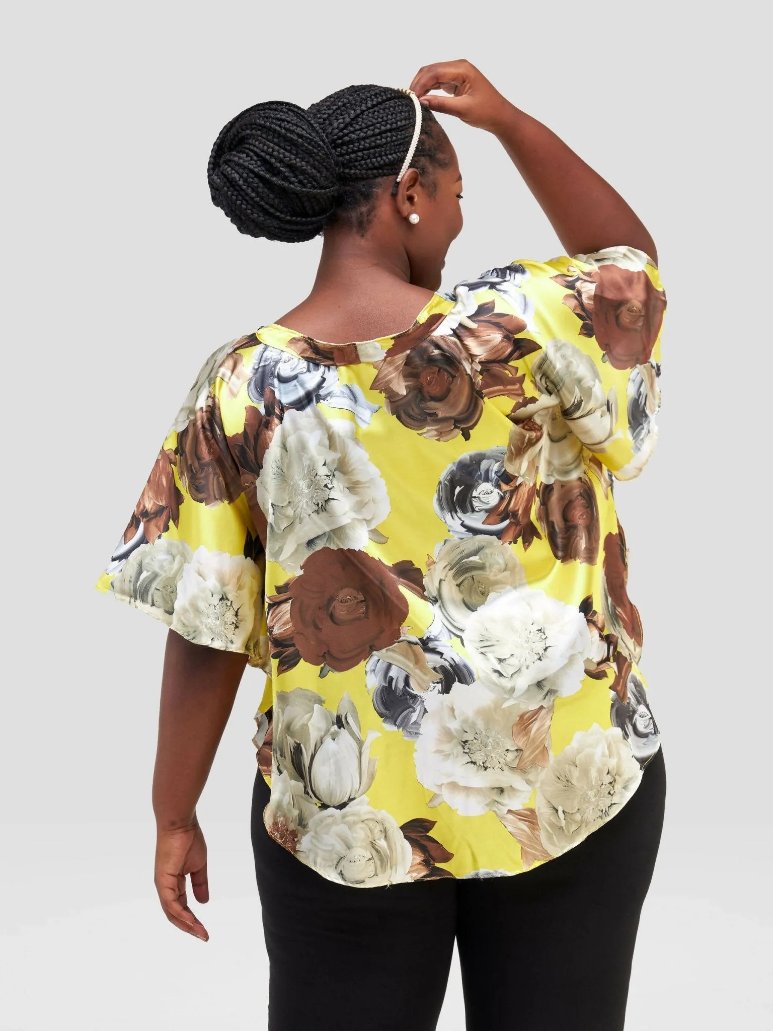 Curves BD Floral Loose Top - Brown / Yellow Print