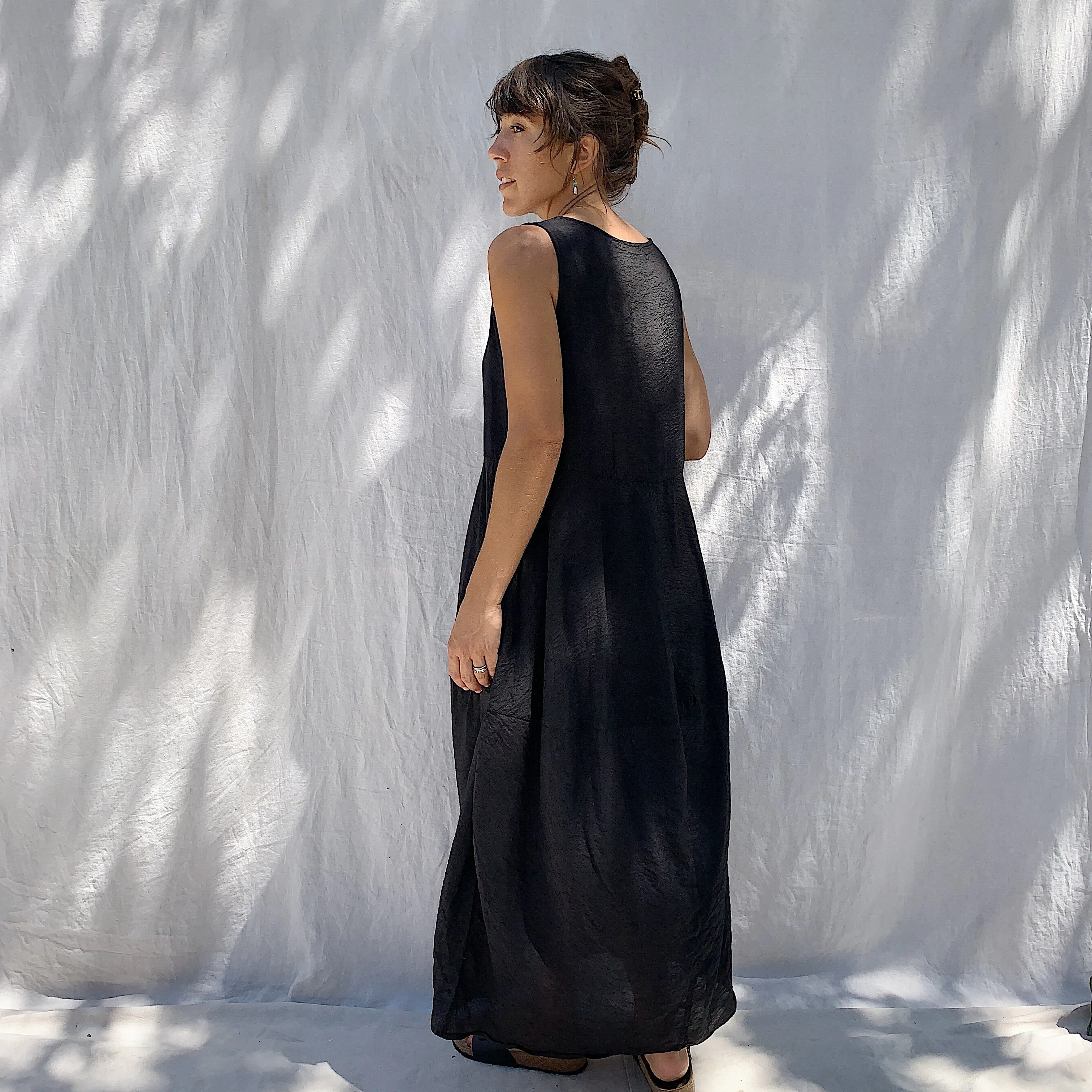 Cut Loose | Parachute Bubble Dress in Black