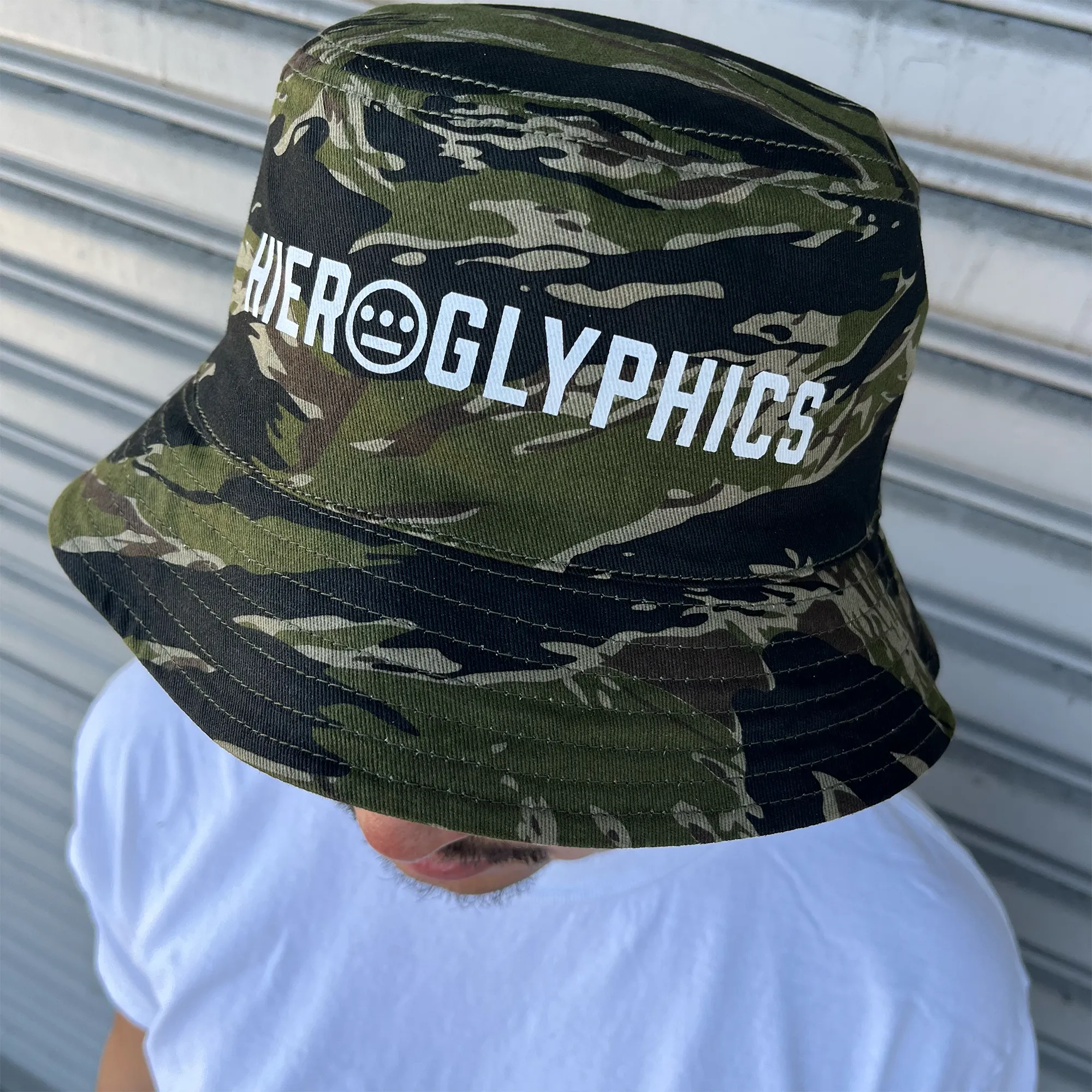 Hiero Reversible Camo Bucket