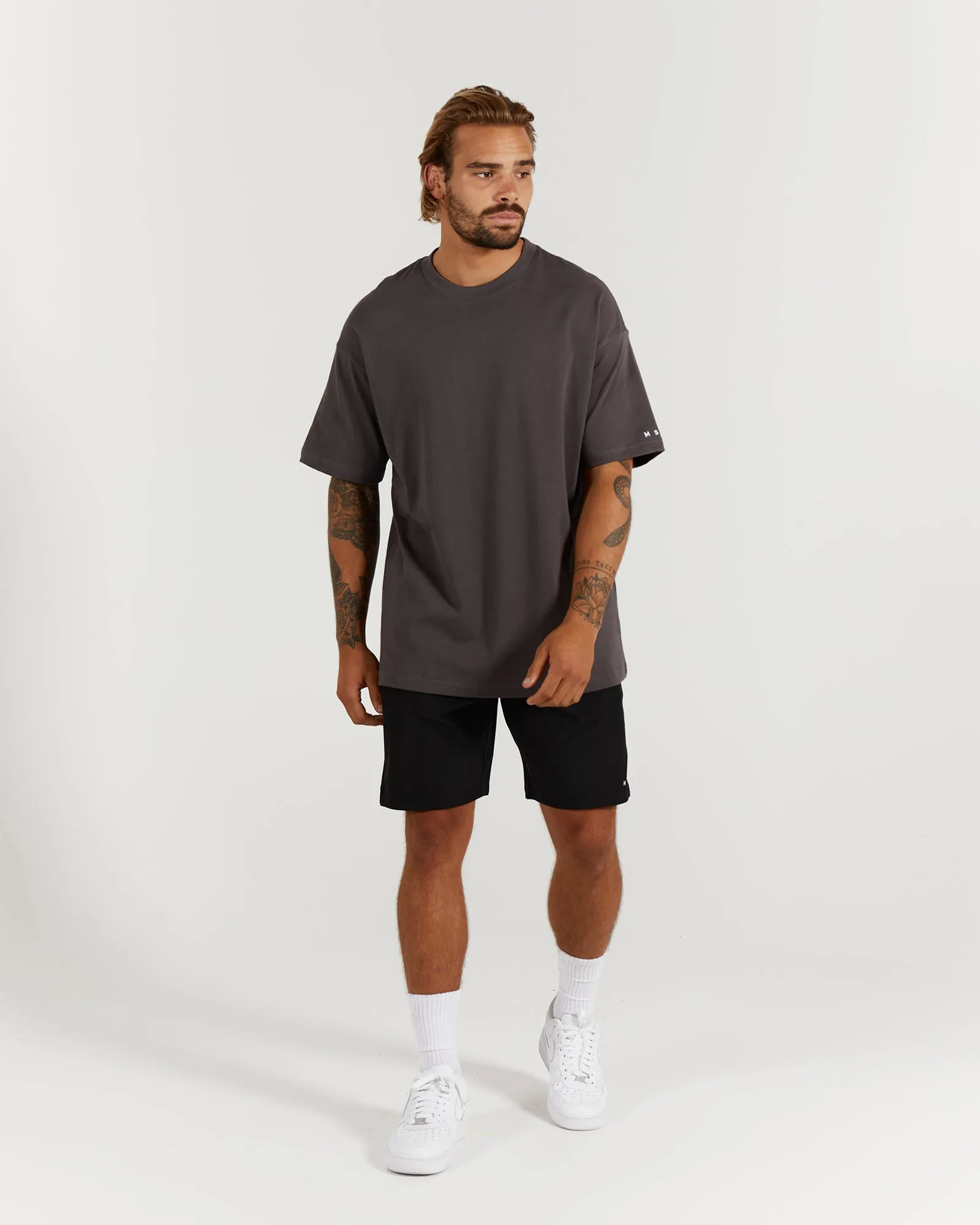 LIGHTWEIGHT OVERSIZED TEE - CHARCOAL