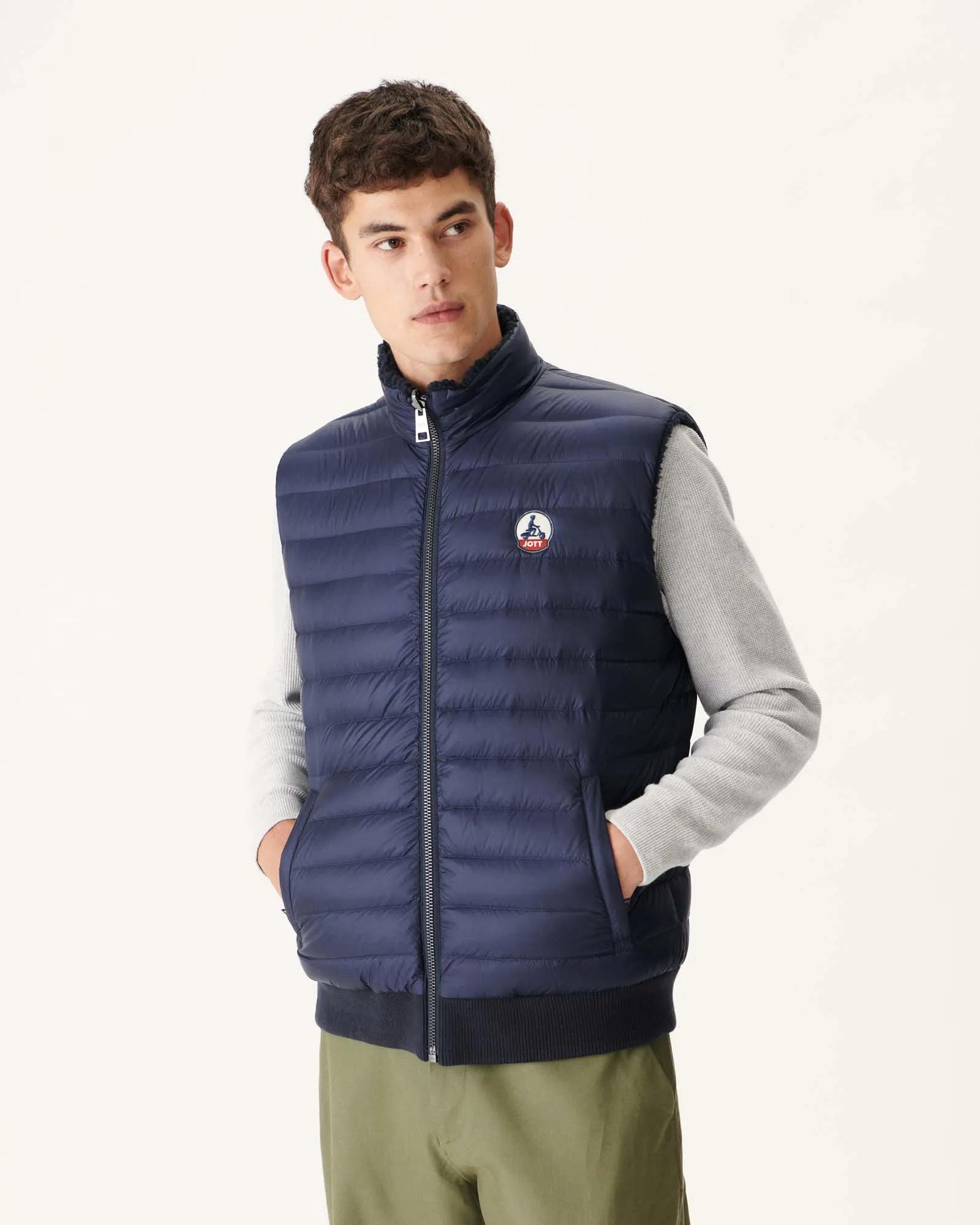 Navy Reversible sleevless down jacket Sami