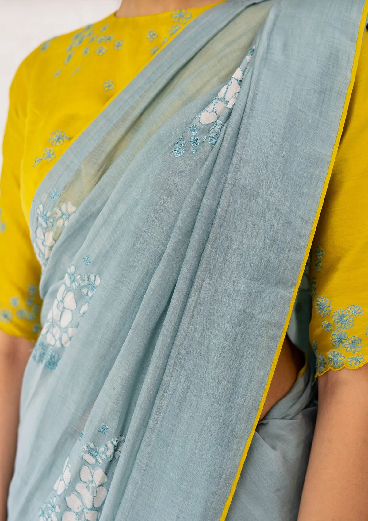 Periwinkle Daffodil Printed Saree