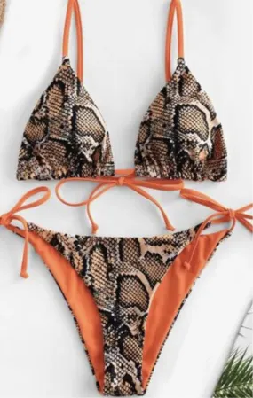 Python Reversible String Bikini