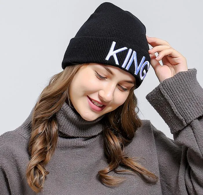 QUEEN Stylish Black Winter Beanie for Women