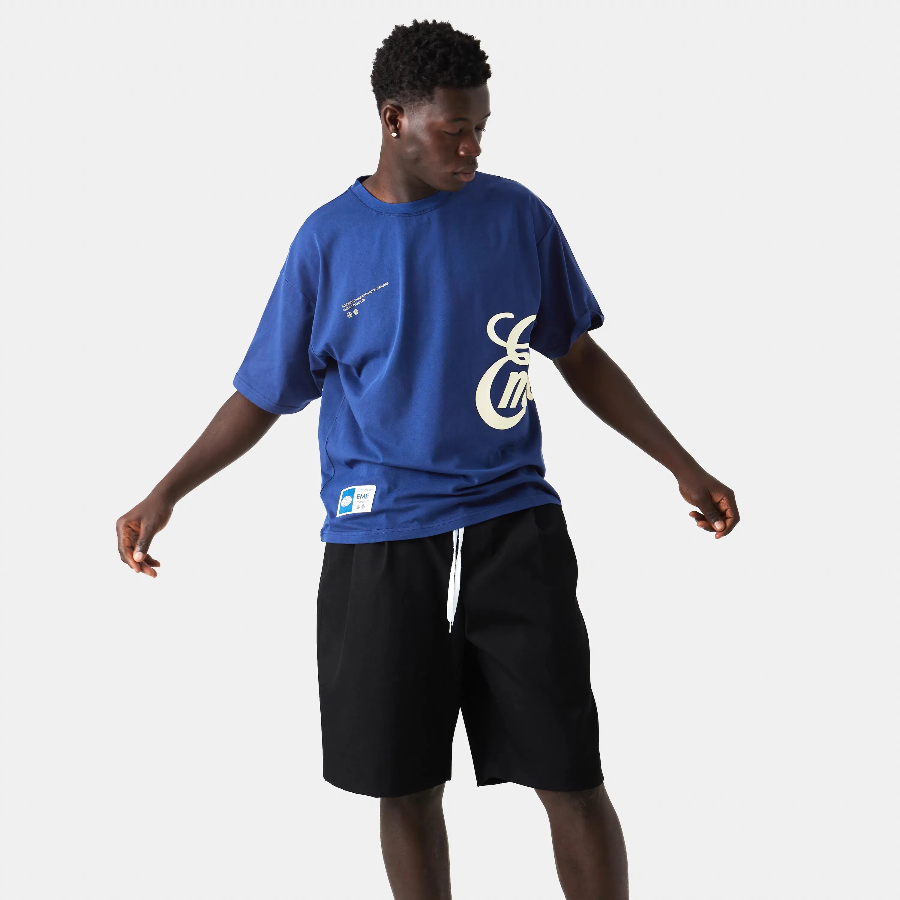 Side Hug Grosbeak Oversized Tee