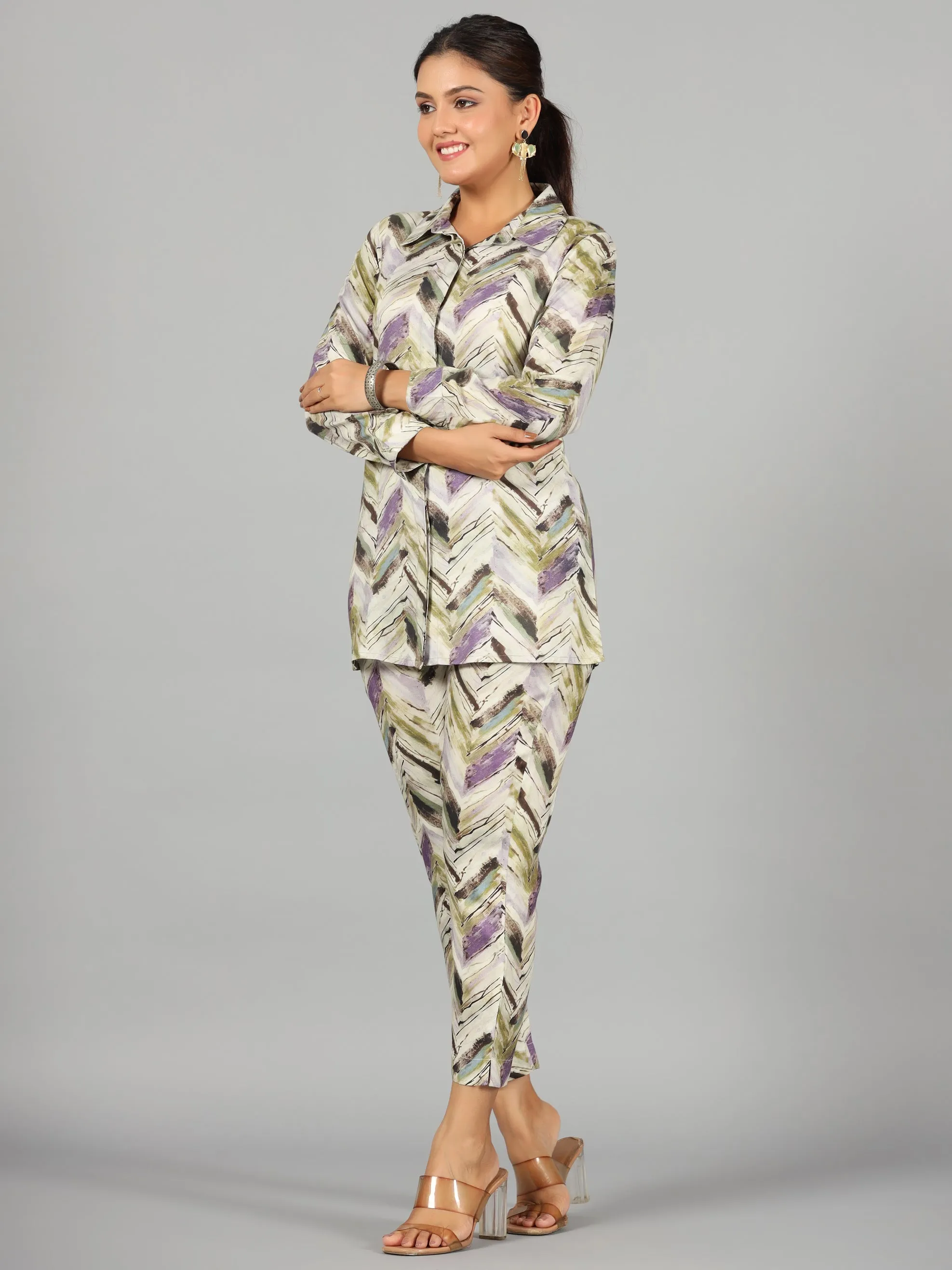 Women Green Rayon Printed Clothing Set